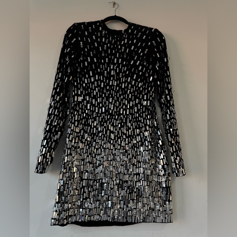Balmain
Degrade Crystal Mini Dress NWT FR 40 $5950 - Picture 8 of 16